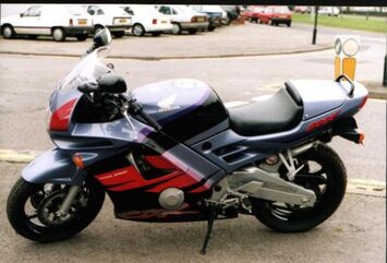 Pyramid Plastics / ピラミッドプラスチック Honda CBR 600 F シートカウル 未塗装 1991>1996 | 11201U