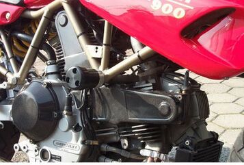 GSGモトテクニック リプレイスメントパッド 右側 (クラッシュパッドセット適合品番: 7049050-D2) | D2-EP-75493-M6-RIGHT