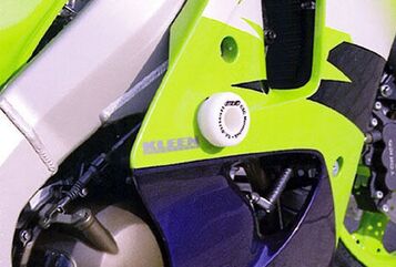 GSGモトテクニック リプレイスメントパッド 左側 (クラッシュパッドセット適合品番: 80495-K16) | K16-EP-80495-LEFT