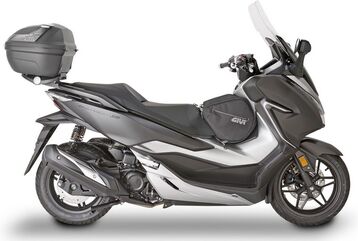 Givi / ジビ ウインドスクリーン D1136ST Honda Forza 125/300 19-20 クリア dim. HxW 58 x 445 cm | D1166ST