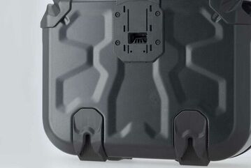 SW Motech DUSC hard case system. Black. 33/33L. Honda NT1100 (21-). | KFT.01.052.65000/B