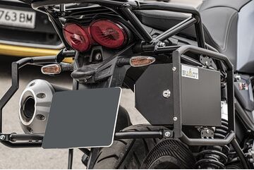 Bumot （ビュモト）Defender EVO Pannier System for Moto Guzzi V85TT  | 116E-06