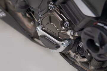 SW Motech Engine Case Protector. B-stock.. Black/silver. Yamaha MT-10 / SP (16-21). | B.MSS.06.564.10000