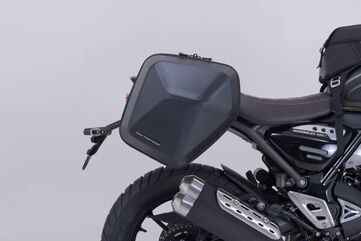 SW MOTECH / SWモテック URBAN ABS サイドケースシステム 2x 16.5 l. Triumph Speed 400 (23-). | BC.HTA.11.616.30000/B