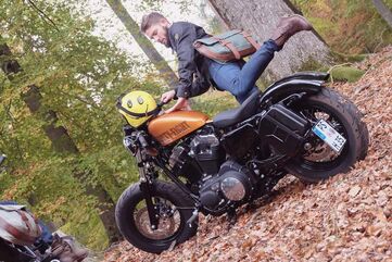 ヘプコ＆ベッカー キャニスター 4 ltr. ホルダー付 左 カットアウト ブラック Yamaha XV 950 / R | 42204538 00 01