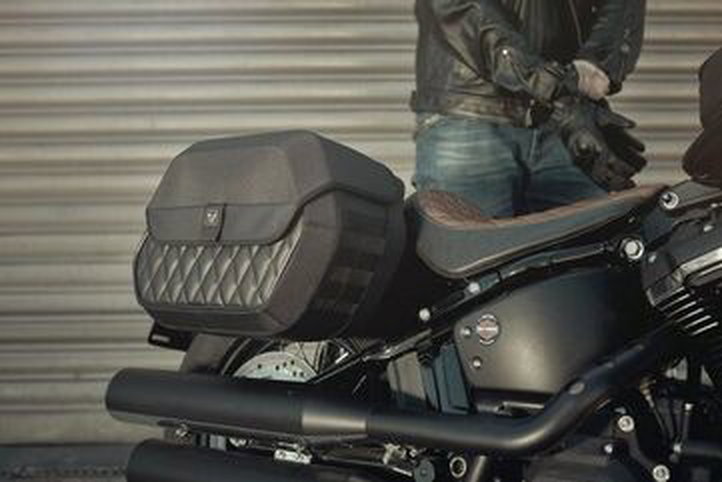 SW-MOTECH Legend Gear side bag system LH Harley-Davidson Softail Street Bob (17-). | BC.HTA.18.682.20000