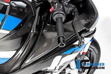 Ilmberger / イルムバーガーカーボンパーツ バッジホルダー 右 BMW S 1000 RR Street 2019 | VER.016.S119S.K