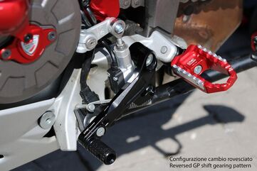 CNC Racing / シーエヌシーレーシング Gear/Rear brake levers kit Ducati Multistrada - SLIDE | PEC02