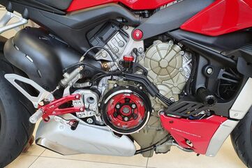 CNC Racing / シーエヌシーレーシング Adjustable rearsets Ducati Streetfighter V4 - Pramac Racing limited Edition, Black | PE409BPR