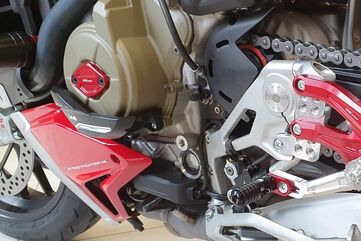 CNC Racing / シーエヌシーレーシング Generator cover protector Ducati Panigale and Streetfighter V4, Black/Silver | PR311BS