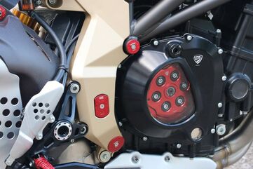 CNC Racing / シーエヌシーレーシング クリア クラッチカバー MV AGUSTA 4 CYLINDERS, レッド | CA302R