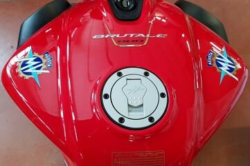 CNC Racing / シーエヌシーレーシング フュエルタンクキャップ スクリュー kit MV Agusta, ゴールド | KV438G