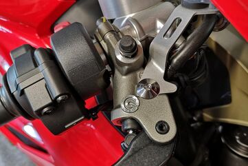 CNC Racing / シーエヌシーレーシング フロントブレーキ/クラッチ FLUID TANK BRACKET SCREW - チタン, ブラック | KV443XB