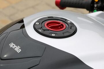 CNC Racing / シーエヌシーレーシング フューエルタンクキャップ - Flange Gear, ブラック | TSB11B