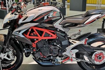 CNC Racing / シーエヌシーレーシング Frame Cap Sets Mv Agusta Brutale 675 800 Rivale Dragster, ブラック | TT325B