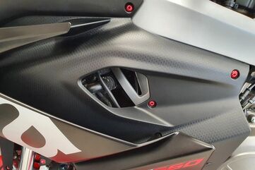 CNC Racing / シーエヌシーレーシング Screw kit - side fairing Aprilia RS660 | KV463