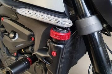 CNC Racing / シーエヌシーレーシング Screw kit water cooler side cover Ducati Monster 937 | KV473