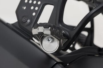 SW-MOTECH / SWモテック EVO passenger footrest kit | FRS.18.112.10100