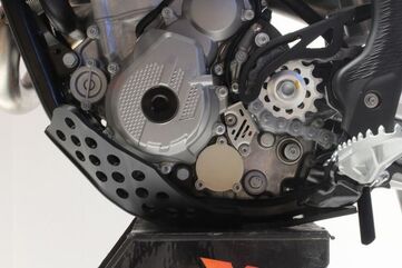 AXP-Racing / エーエックスピーレーシング スキッドプレート PHD 6mm - ブラック | AX1503