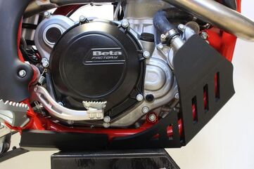 AXP-Racing / エーエックスピーレーシング Xtrem HDPE スキッドプレート - ブラック | AX1431