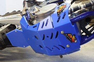 AXP-Racing / エーエックスピーレーシング Xtrem HDPE スキッドプレート - ブルー | AX1537