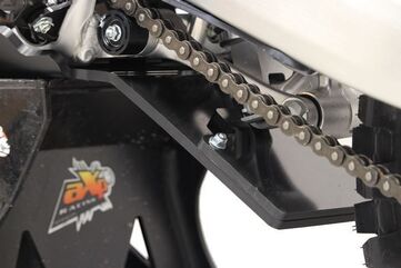 AXP-Racing / エーエックスピーレーシング Xtrem HDPE スキッドプレート - ブラック | AX1580