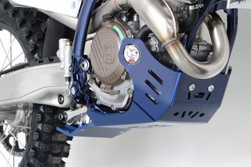 AXP-Racing / エーエックスピーレーシング Xtrem HDPE スキッドプレート - ブルー | AX1663