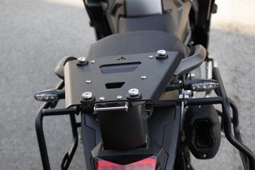 Bumot （ビュモト）Top Case Incl. Top Mount for TRIUMPH 2022 Tiger Explorer  | 127E-04