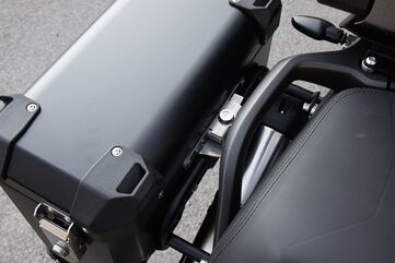 Bumot （ビュモト）Defender EVO Pannier System for TRIUMPH 2022 Tiger Explorer  | 127E-06