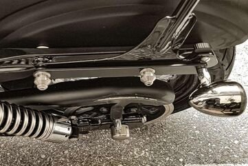 Ends Cuoio / エンズクオイオ バッグ デタッチャブルブラケット Harley-Davidson® Dyna® | Steel axle cover for Dyna