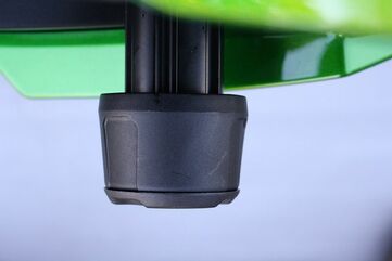 GSGモトテクニック リプレイスメントパッド 右側 (クラッシュパッドセット適合品番: 407040-K488-SH-DS) | K488-EP-40602-DS-RIGHT
