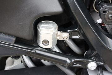 GSGモトテクニック ブレーキオイルリザーバー リア BMW F 800 ST (2006 -) | 3999-B37-W6