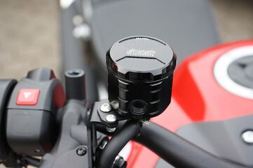 GSGモトテクニック ブレーキオイルリザーバー フロント Triumph Tiger 900 GT/ Low / Pro / Rally (2020 -) | 3999-V38-T36