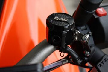 GSGモトテクニック クラッチオイルリザーバー KTM 1290 Super Duke (2014-2019) | 3999-B36-KM5-K