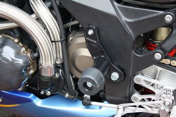 GSGモトテクニック クラッシュパッドセット ホールディングプレート アルミ Kawasaki ZX-12R (2000-2001) | 115105490-K26-DS