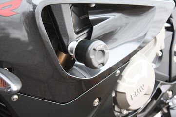 GSGモトテクニック クラッシュパッドセット アダプター アルミ ブラックアノダイズド BMW S 1000 RR (2010-2011) | 4549303-W7-SH