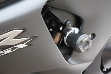 GSGモトテクニック クラッシュパッドセット ホールディングプレート アルミ Suzuki GSX-R 1000 (2012-2016) | 55440-S47