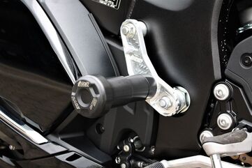 GSGモトテクニック クラッシュパッドセット マウンティングプレート ブラックアノダイズド Suzuki GSX 1300 R Hayabusa (2021 -) | 1154440-S62-SH