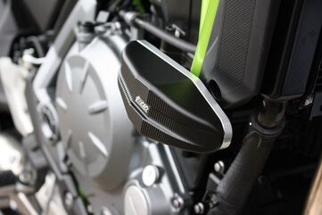 GSGモトテクニック クラッシュパッドセット “Streetline” アタッチメント ブラックアノダイズド Kawasaki Z 650 (2017 -) | 1505040-K65-SH