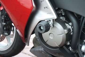 GSGモトテクニック クラッシュパッドセット マウンティングプレート ブラックアノダイズド Honda VFR 1200 F (2010) | 6544075-H36-DS-SH