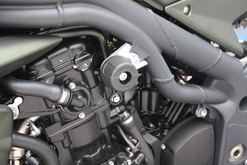 GSGモトテクニック クラッシュパッドセット ホールディングプレート アルミ Triumph Speed ​​Triple 1050 (2005-2010) mounting on carrier plate | 4555440-T152-DS