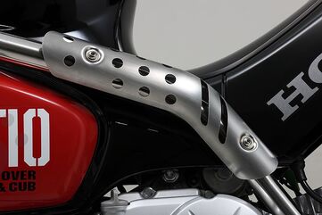 Yoshimura JMCA F/S GP-MAGNUM TYPE-UP Cross Cub110 (18-21/22）, Stainless cover | 110A-46E-5X50