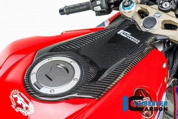 ILMBERGER / イルムバーガーカーボンパーツ トップタンクカバー カーボン - Honda CBR 1000 RR &apos;17 | TAO.009.CBR17.K