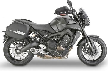 GIVI / ジビ Screen for Yamaha MT-09 17-20, color smoke, dim. HxW 28x36,5 cm, fitting kit included | A2132