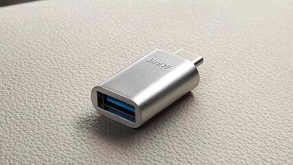 BMW 純正 アダプター USB-C コネクターから USB-A ソケットへ | 61122470922 / 61 12 2 470 922