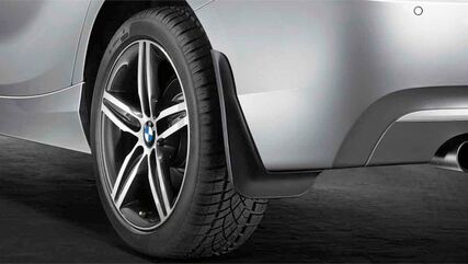 BMW 純正 R マッドフラップ セット F45 | 82162348037 / 82 16 2 348 037
