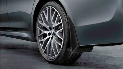BMW 純正 R マッドフラップ セット G30 | 82162413633 / 82 16 2 413 633