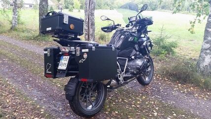 Bumot （ビュモト） パニアシステム BMW R 1200GS LC / GSA LC