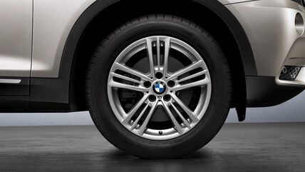 BMW 純正 ディスク ホイール 軽金属 Dekor-シルバー 2 8JX18 ET:43 | 36117844249 / 36 11 7 844 249