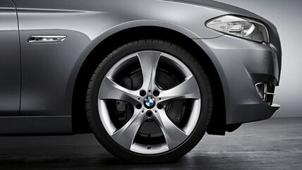BMW 純正 アロイ ホイール 8 1/2JX20 ET:33 | 36116796113 / 36 11 6 796 113